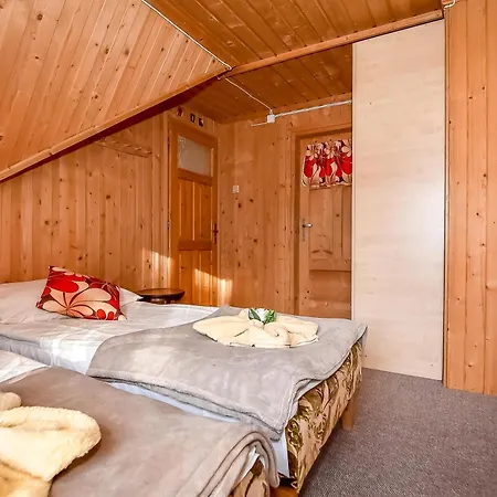 U Justynki 20 Metrow Od Wyciagu Frühstückspension