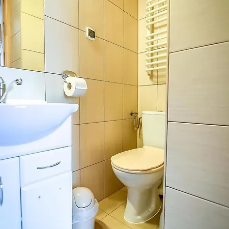 U Justynki 20 Metrow Od Wyciagu Frühstückspension