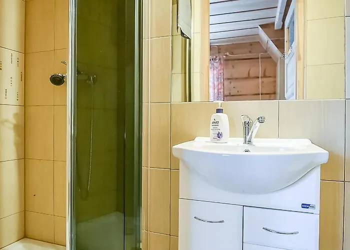 U Justynki 20 Metrów Od Wyciągu Orczykowego Alojamento de Acomodação e Pequeno-almoço Ciche Małe