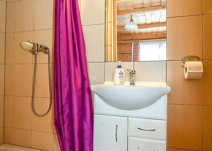 Alojamento de Acomodação e Pequeno-almoço U Justynki 20 Metrów Od Wyciągu Orczykowego Ciche Małe